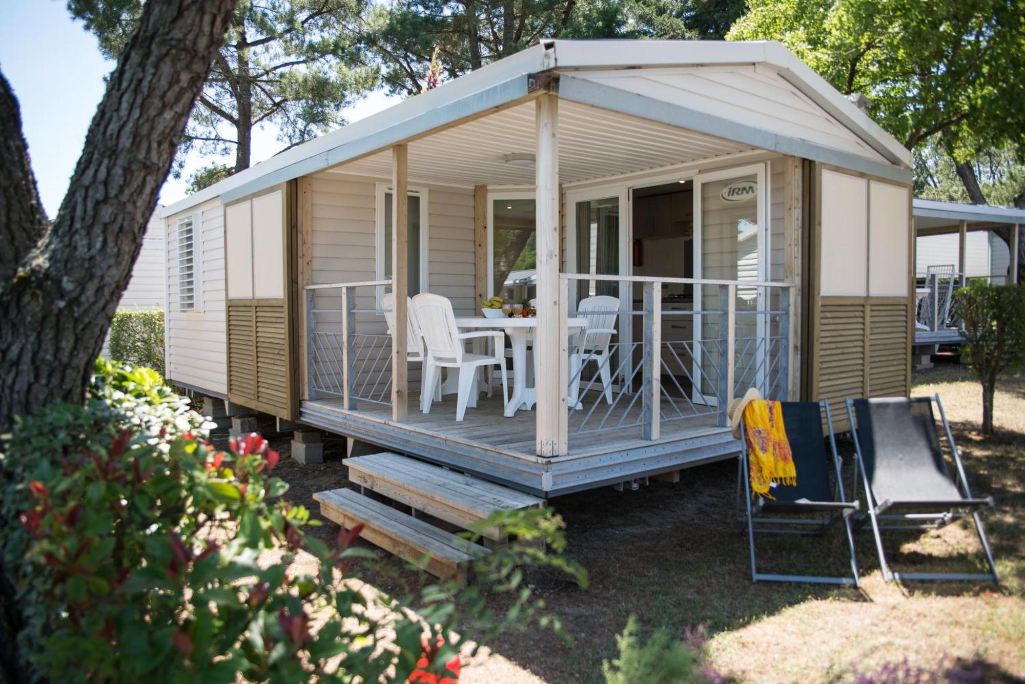 Готель Camping Les Chouans Сен-Ілер-де-Р'єз Екстер'єр фото